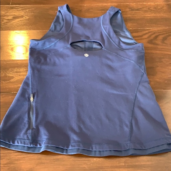 Lululemon tank top size 6 - Picture 7 of 7